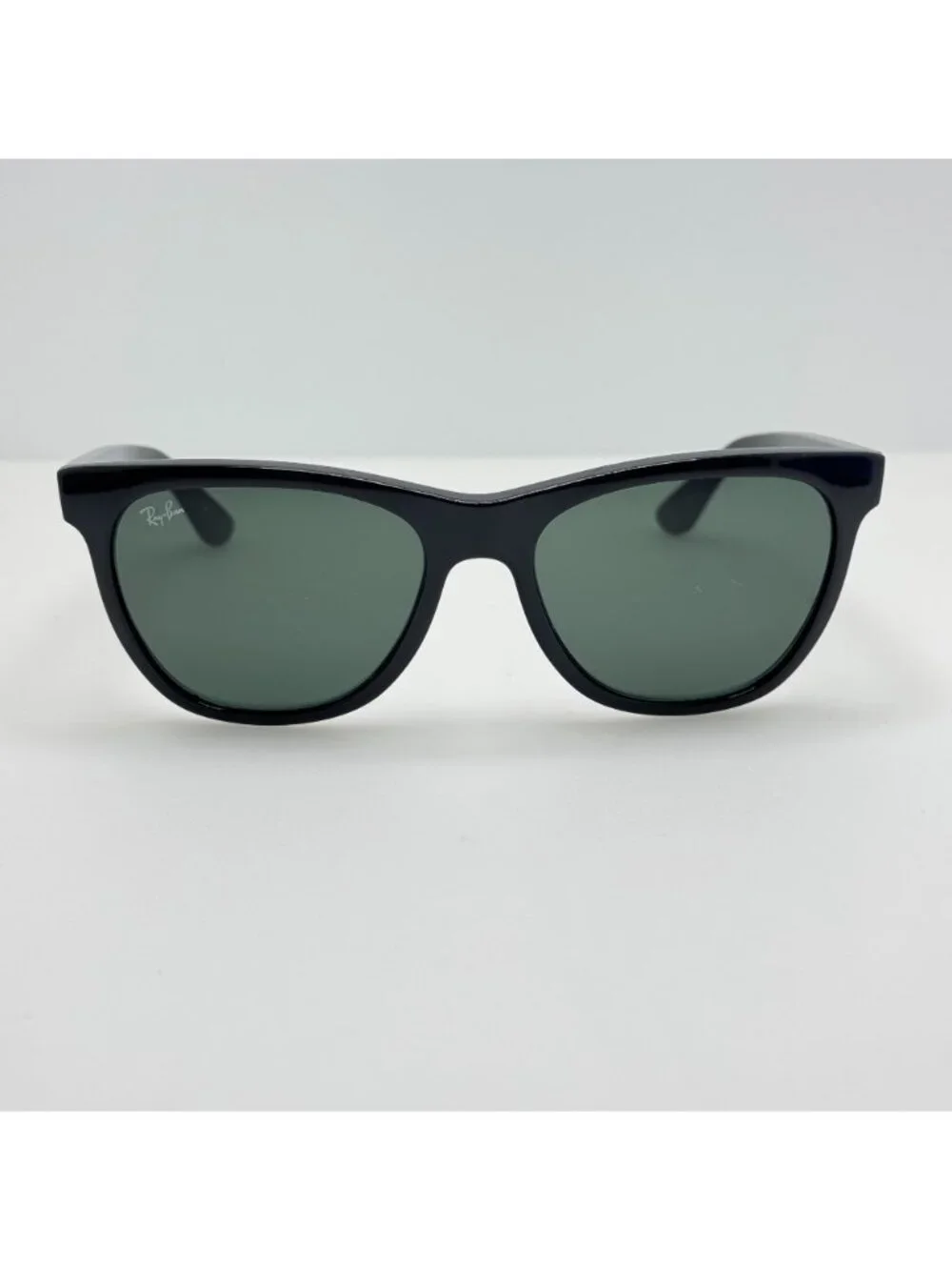 Ray Ban Sunglasses RB 4184 601/71 Black Brazil 54-17-145 B